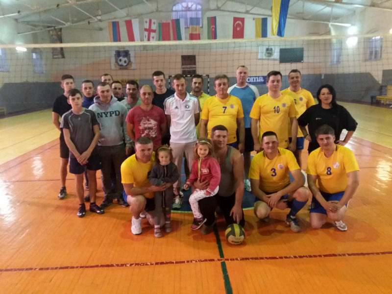 Товариський турнір з волейболу між духовенством Коломийської єпархії та рятувальниками