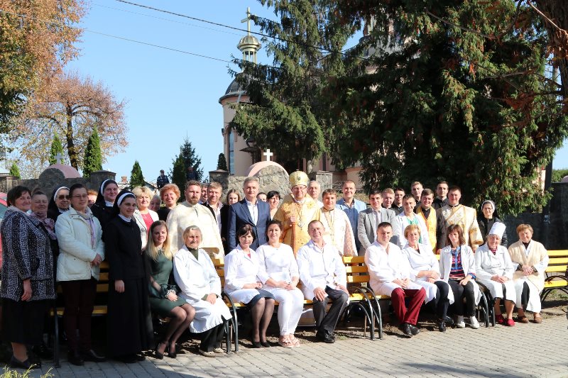 На Львівщині у лікарні освятили каплицю