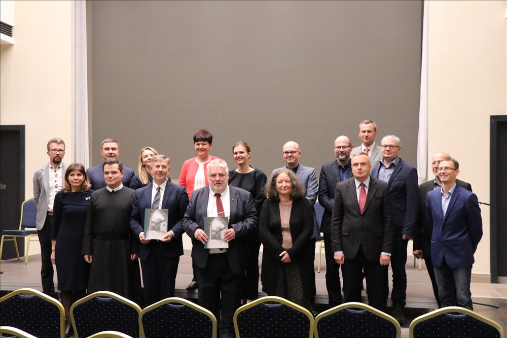 У Литві презентували колективну монографію «На перехресті культур: Монастир і храм Пресвятої Трійці у Вільнюсі»