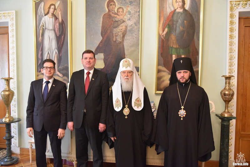 Патріарх Філарет провів зустріч з послом Латвійської Республіки в Україні