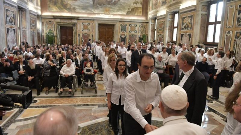 Папа: Спів – це мова, яка веде до спільності сердець