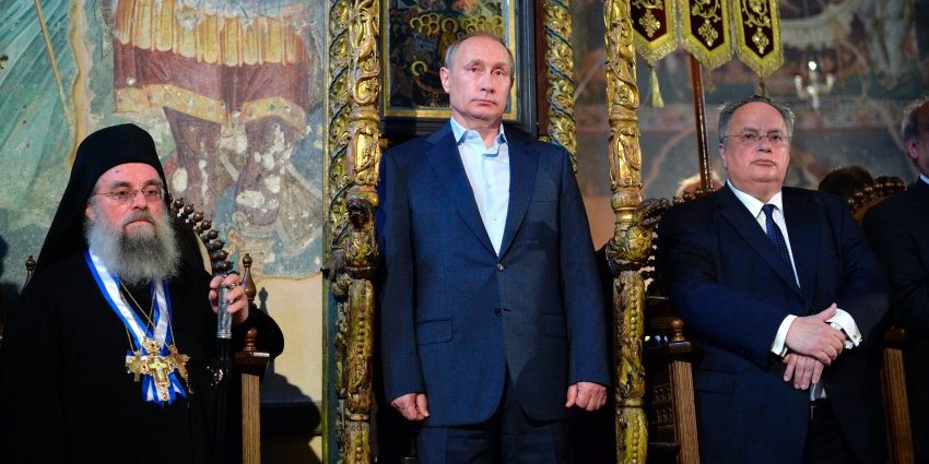 Грецькі ЗМІ про російський вплив: Підшкірне проникнення російського ведмедя
