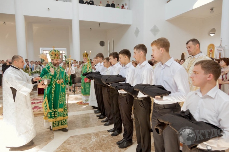 Як стають священиками: досвід Київської Трьохсвятительської духовної семінарії УГКЦ