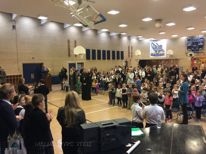 Блаженніший Святослав зустрівся зі школярами української католицької школи Св. Миколая в Чикаго