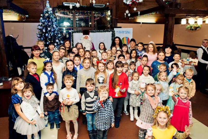 Завдяки небайдужим українцям діти та старенькі, якими опікується Карітас, відчули атмосферу свята