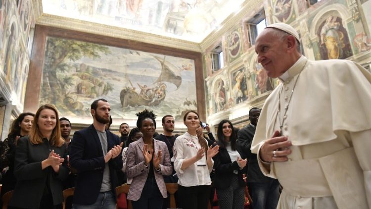 Папа Франциск: світу потрібні лідери з новим менталітетом (ВІДЕО)