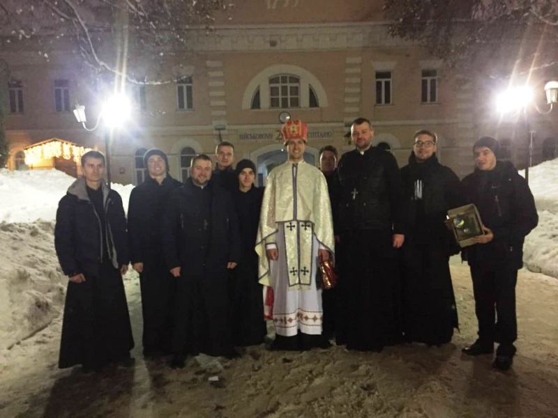 Семінаристи у день св. Миколая відвідали поранених воїнів