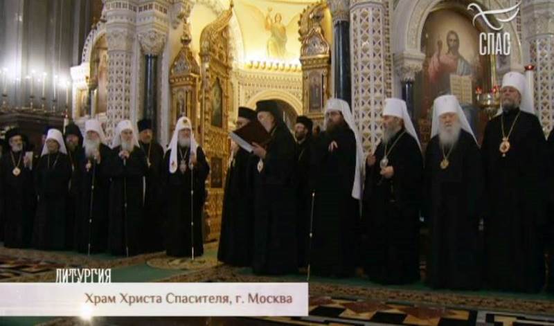 Патріарха Кирила з 10-річчям інтронізації поїхав в Москву вітати Митроплит Онуфрій
