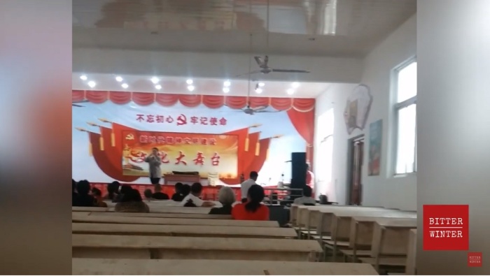 У Китаю змушуть християн замінити зображення Ісуса комуністичними плакатами
