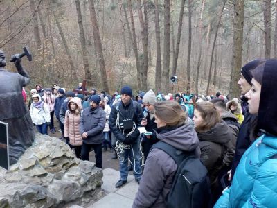 Відбулася нічна проща родин до Страдчу