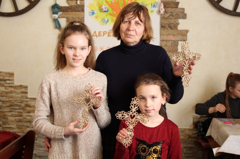 Хрест - в техніці джгутова філігрань