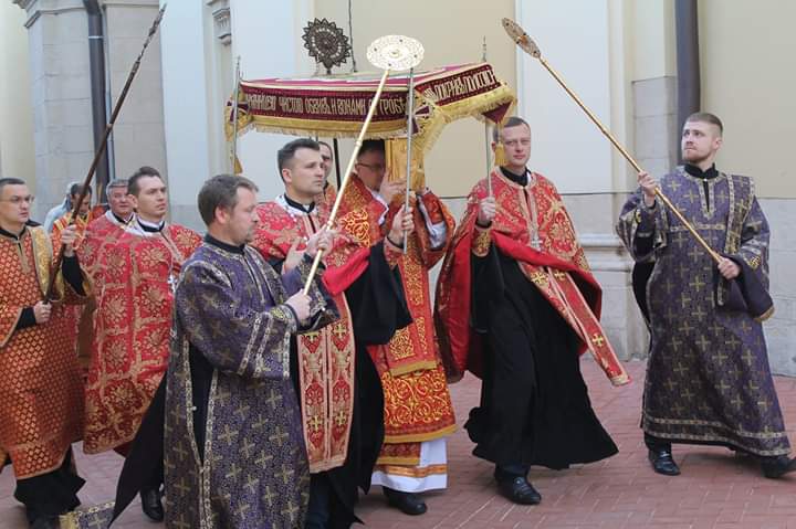 Виставлення Плащаниці в Архикатедрі св. Юра