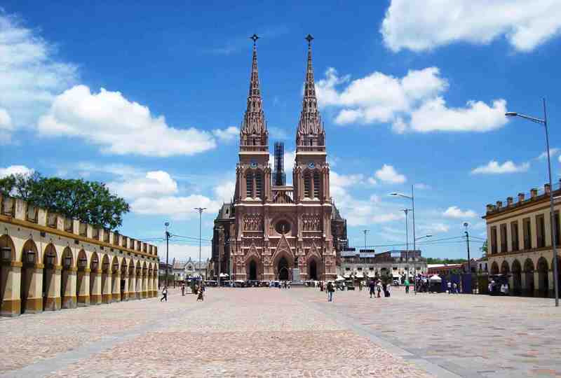 Вірні Української церкви в Аргентині здійснили прощу до Люхан