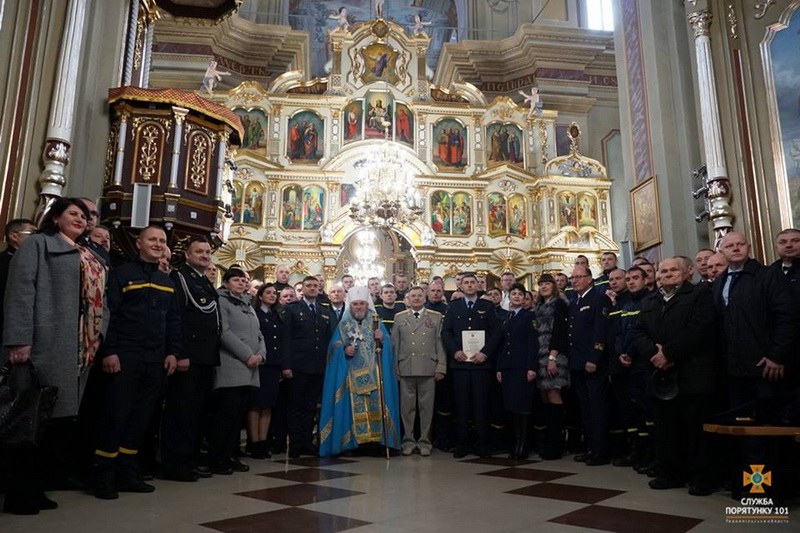 Митрополит Василій привітав Збаразьких вогнеборців з ювілеєм