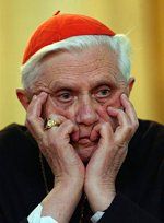 Папа Бенедикт задумався