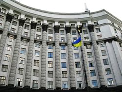 Кабмін планує створення капеланської служби в Україні